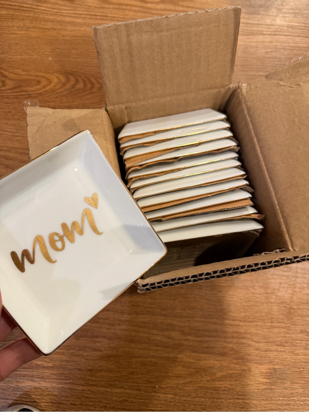 Gold 'Mom' Trinket Dish - White and Gold Ceramic